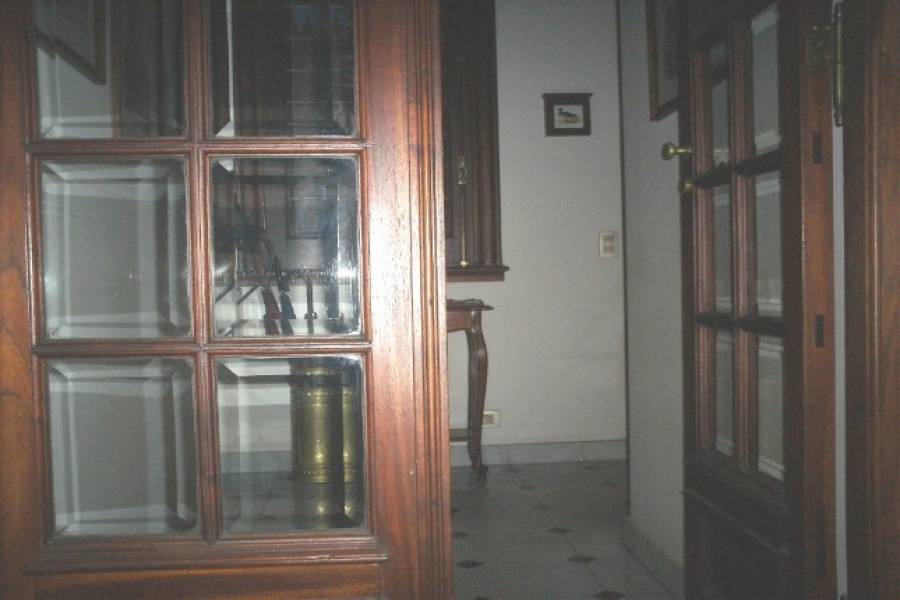 Flores,Capital Federal,Argentina,2 Bedrooms Bedrooms,1 BañoBathrooms,PH Tipo Casa,BACACAY ,6345