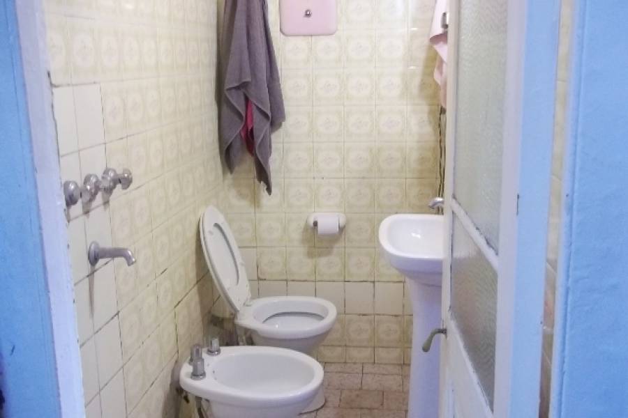 San Cristobal,Capital Federal,Argentina,2 Bedrooms Bedrooms,1 BañoBathrooms,PH Tipo Casa,SARANDI,6401