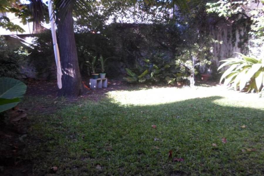 Las Flores,Buenos Aires,Argentina,2 Bedrooms Bedrooms,1 BañoBathrooms,PH Tipo Casa,RECUERO ,6420