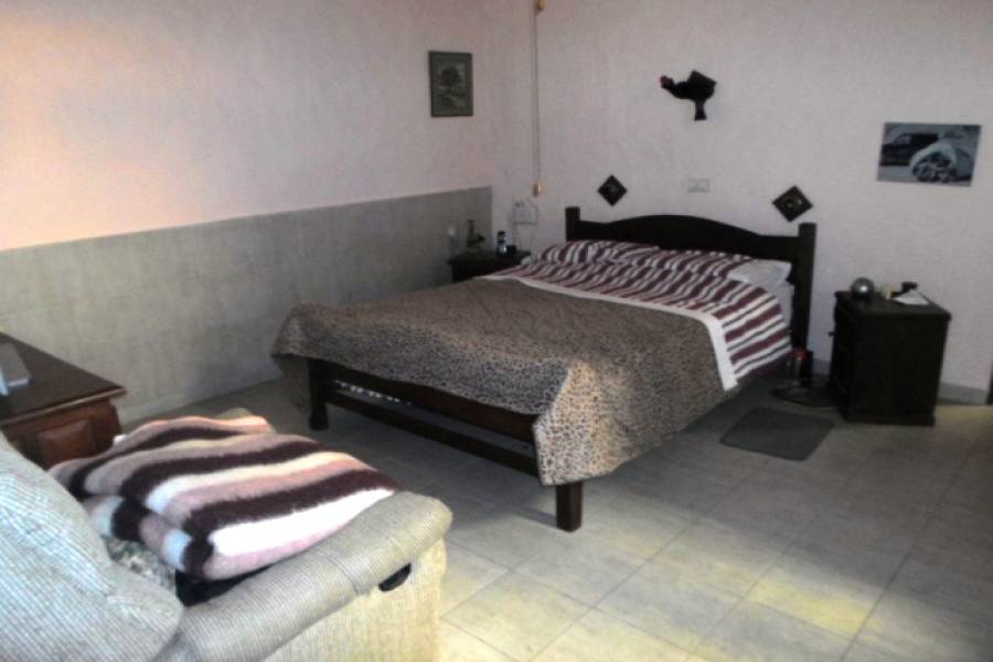 Las Flores,Buenos Aires,Argentina,2 Bedrooms Bedrooms,1 BañoBathrooms,PH Tipo Casa,RECUERO ,6420