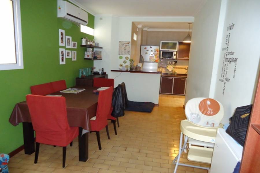 Floresta,Capital Federal,Argentina,2 Bedrooms Bedrooms,1 BañoBathrooms,PH Tipo Casa,FERNANDEZ,6432