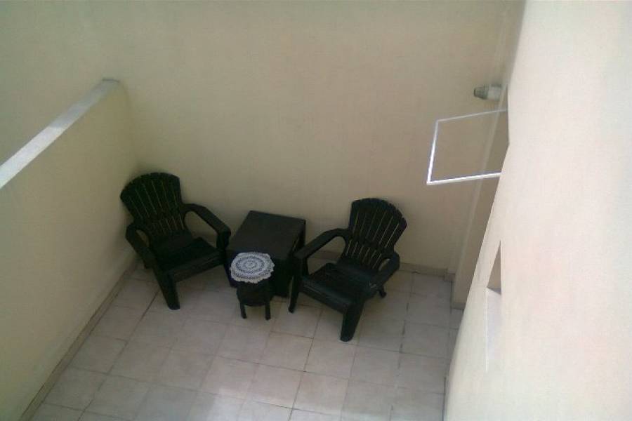Parque Chacabuco,Capital Federal,Argentina,2 Bedrooms Bedrooms,1 BañoBathrooms,PH Tipo Casa,ALBARRACIN ,6433