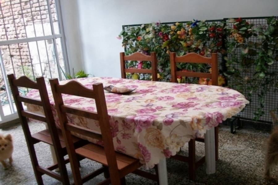 Flores,Capital Federal,Argentina,2 Bedrooms Bedrooms,1 BañoBathrooms,PH Tipo Casa,TERRERO,6466