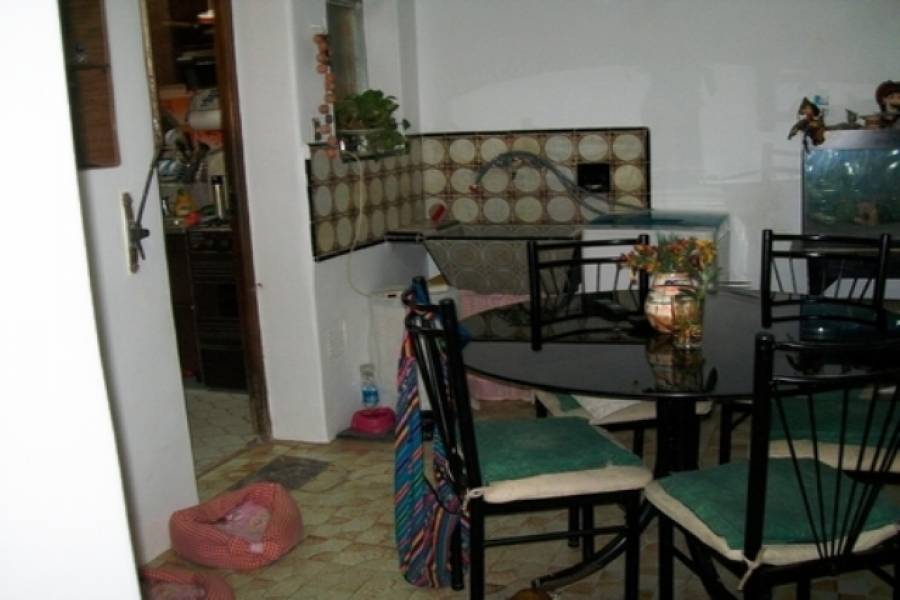Flores,Capital Federal,Argentina,2 Bedrooms Bedrooms,1 BañoBathrooms,PH Tipo Casa,TERRERO,6466