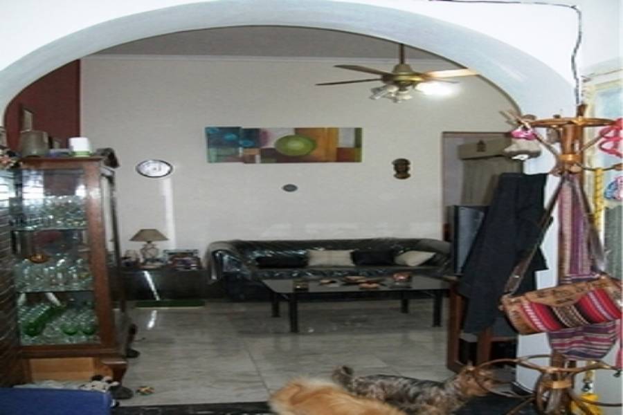 Flores,Capital Federal,Argentina,2 Bedrooms Bedrooms,1 BañoBathrooms,PH Tipo Casa,TERRERO,6466