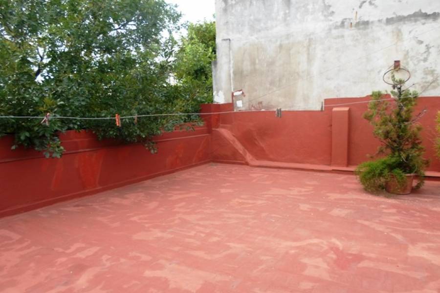 San Cristobal,Capital Federal,Argentina,2 Bedrooms Bedrooms,1 BañoBathrooms,PH Tipo Casa,ALBERTI,6468