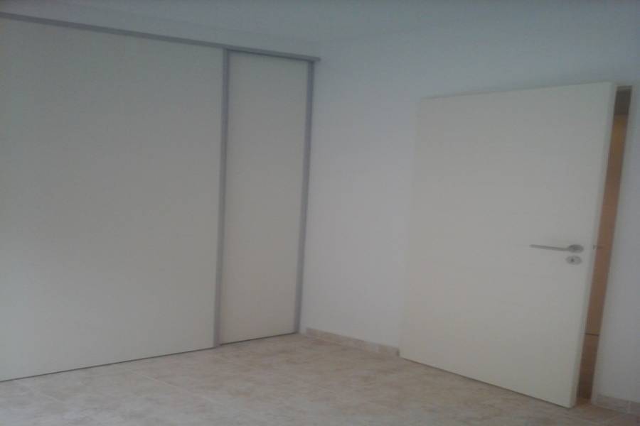 Villa Luro,Capital Federal,Argentina,2 Bedrooms Bedrooms,1 BañoBathrooms,PH Tipo Casa,ARAUJO,6476