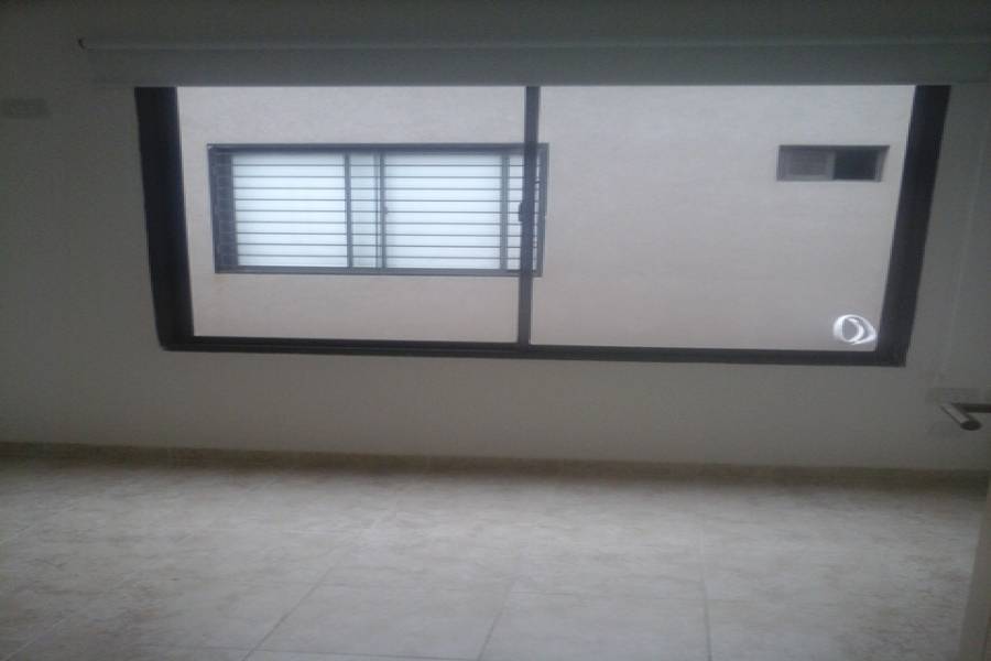 Villa Luro,Capital Federal,Argentina,2 Bedrooms Bedrooms,1 BañoBathrooms,PH Tipo Casa,ARAUJO,6476