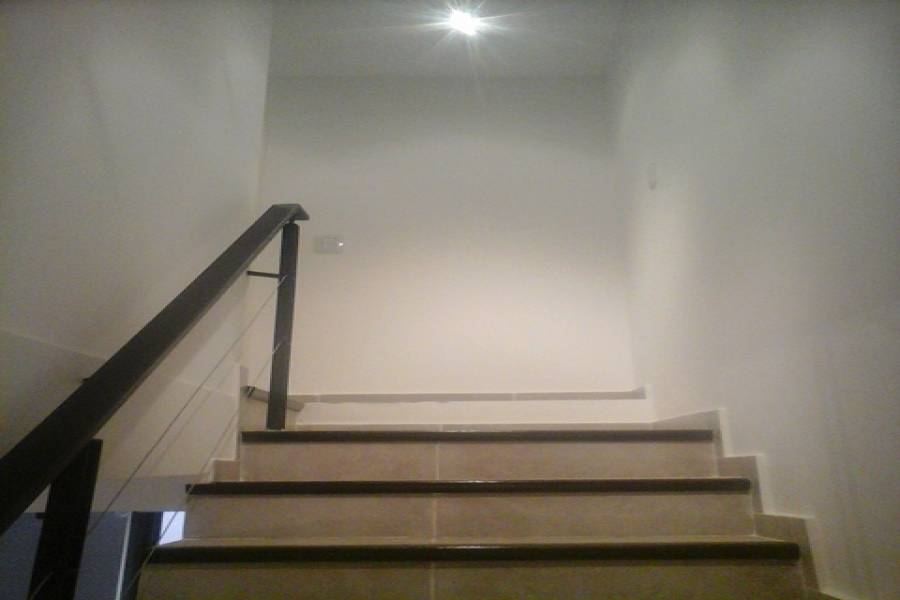 Villa Luro,Capital Federal,Argentina,2 Bedrooms Bedrooms,1 BañoBathrooms,PH Tipo Casa,ARAUJO,6476