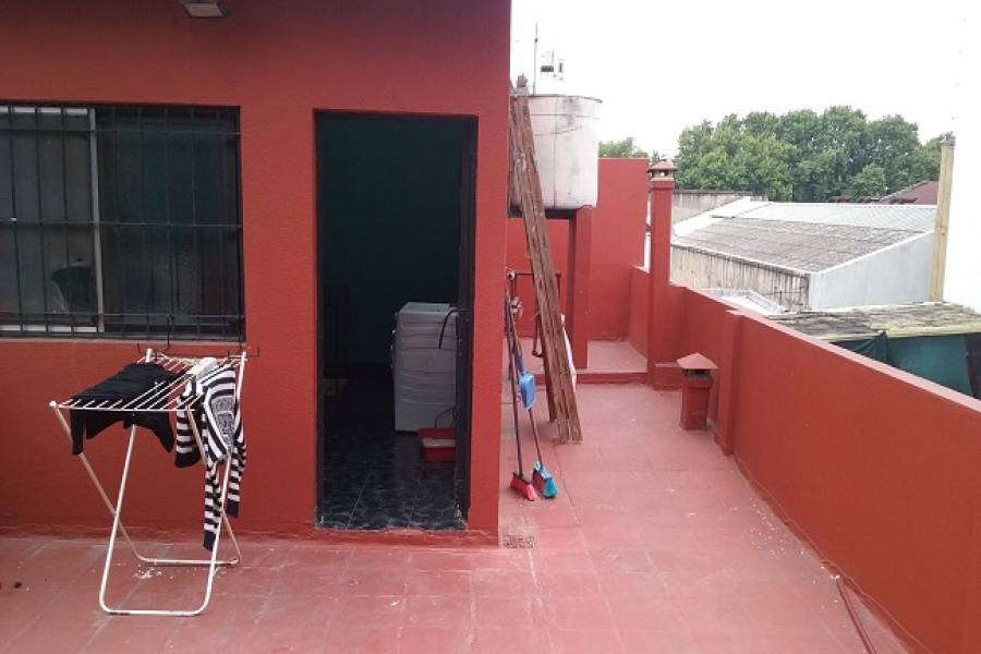 La Paternal,Capital Federal,Argentina,2 Bedrooms Bedrooms,1 BañoBathrooms,PH Tipo Casa,ALVAREZ JONTE,6544