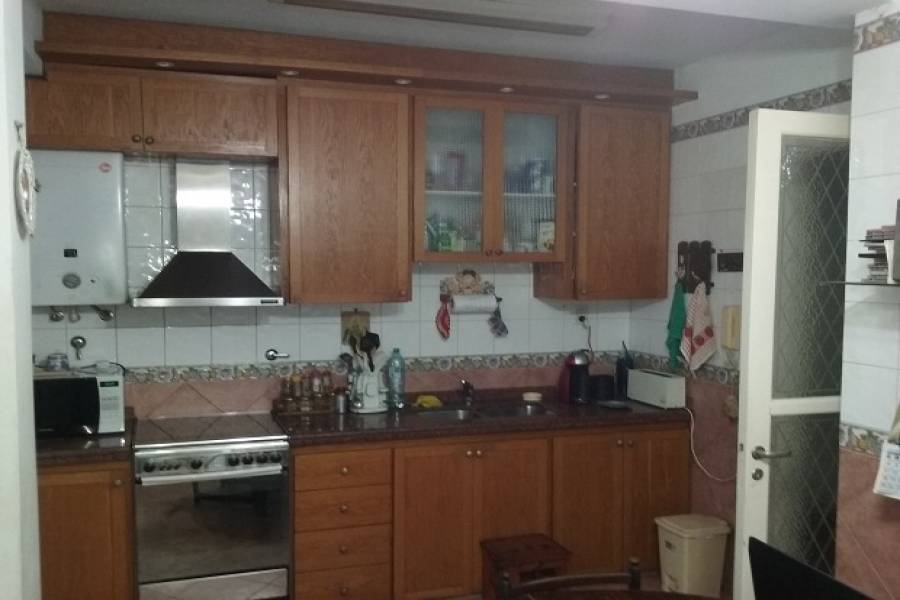 Flores,Capital Federal,Argentina,2 Bedrooms Bedrooms,1 BañoBathrooms,PH Tipo Casa,RAMON FALCON ,6555