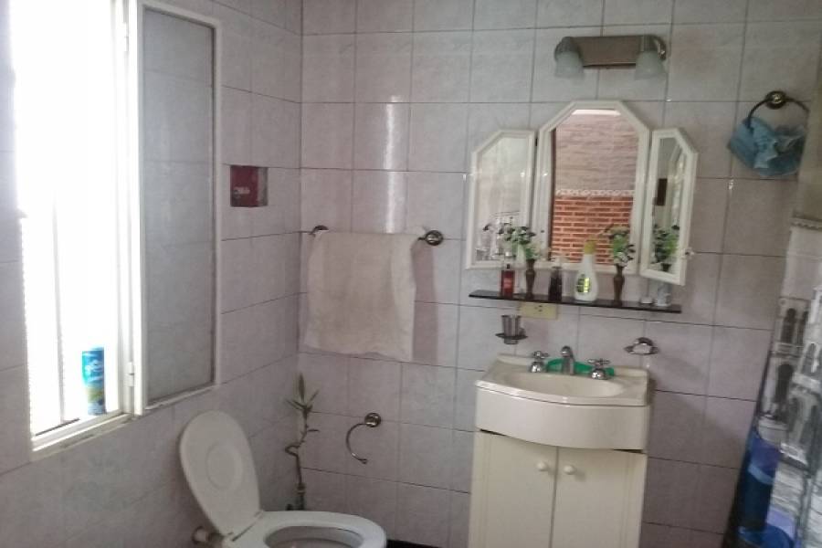Parque Avellaneda,Capital Federal,Argentina,2 Bedrooms Bedrooms,4 BathroomsBathrooms,PH Tipo Casa,LA FACULTAD,6563