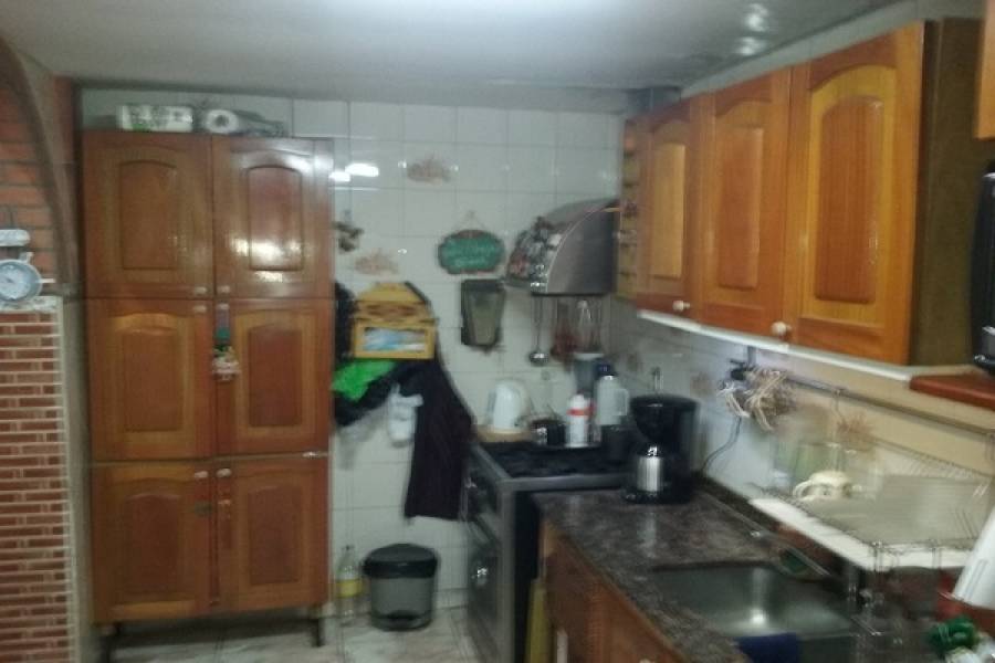 Parque Avellaneda,Capital Federal,Argentina,2 Bedrooms Bedrooms,4 BathroomsBathrooms,PH Tipo Casa,LA FACULTAD,6563