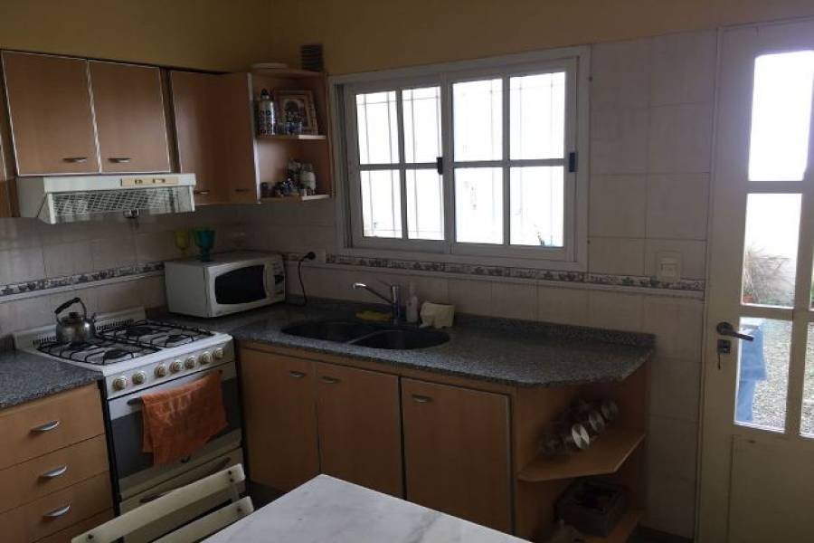 Flores,Capital Federal,Argentina,2 Bedrooms Bedrooms,1 BañoBathrooms,PH Tipo Casa,BOYACA,6568