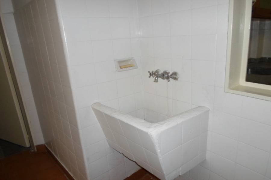 Flores,Capital Federal,Argentina,2 Bedrooms Bedrooms,1 BañoBathrooms,Apartamentos,CARABOBO,6573