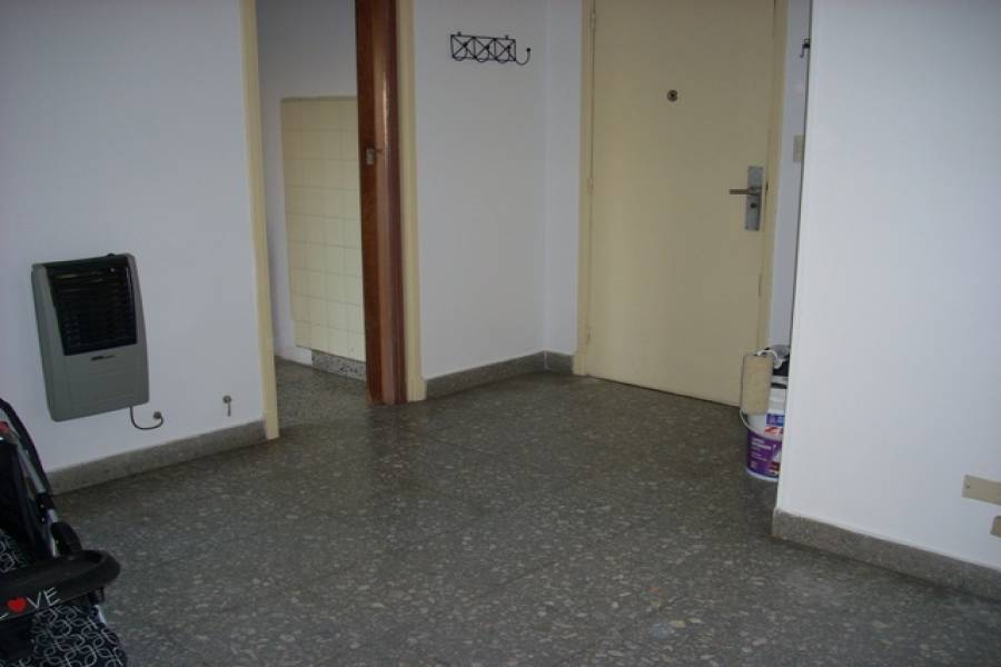 Flores,Capital Federal,Argentina,2 Bedrooms Bedrooms,1 BañoBathrooms,Apartamentos,JOSE BONIFACIO,6582