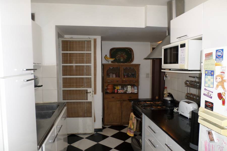 Caballito,Capital Federal,Argentina,3 Bedrooms Bedrooms,1 BañoBathrooms,Apartamentos,YERBAL,6595
