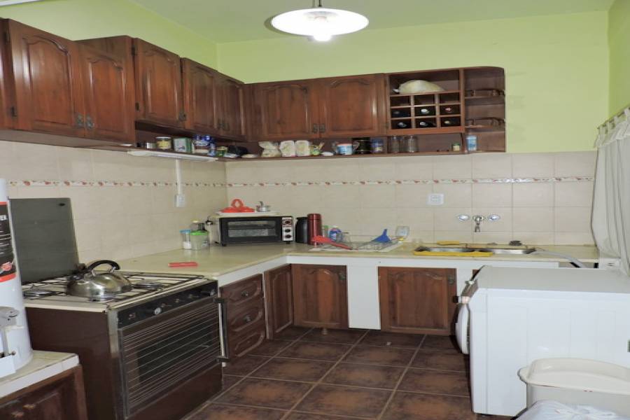 San Luis,San Luis,Argentina,3 Bedrooms Bedrooms,350000 BathroomsBathrooms,Casas,Junin al 1100,6696