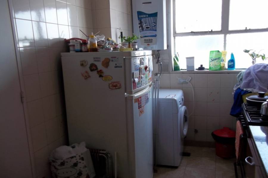 Flores,Capital Federal,Argentina,2 Bedrooms Bedrooms,1 BañoBathrooms,Apartamentos,ARANGUREN ,6712