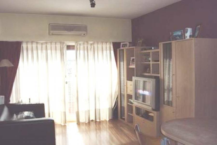 Floresta,Capital Federal,Argentina,2 Bedrooms Bedrooms,1 BañoBathrooms,Apartamentos,MERCEDES ,6755