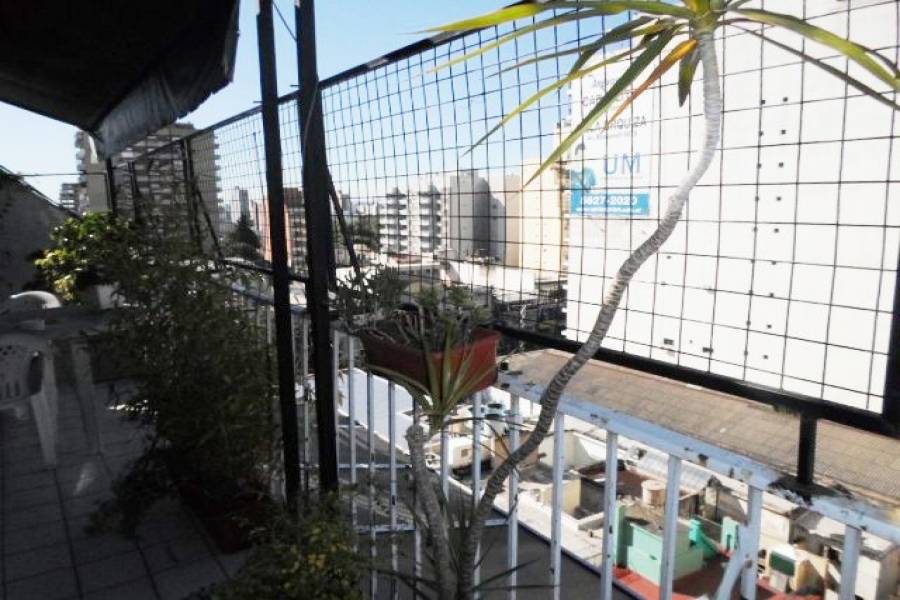 Flores,Capital Federal,Argentina,2 Bedrooms Bedrooms,1 BañoBathrooms,Apartamentos,CURAPALIGUE,6779
