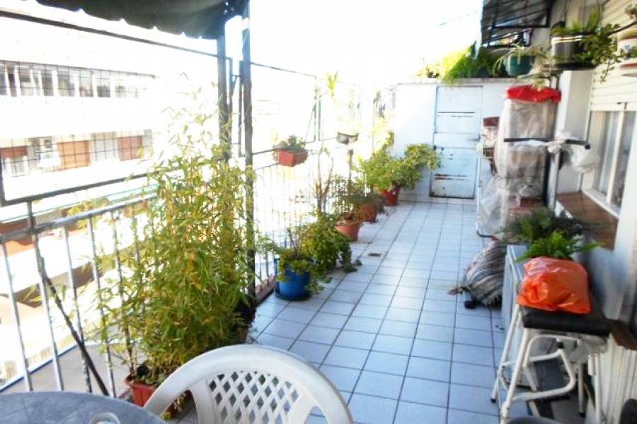 Flores,Capital Federal,Argentina,2 Bedrooms Bedrooms,1 BañoBathrooms,Apartamentos,CURAPALIGUE,6779