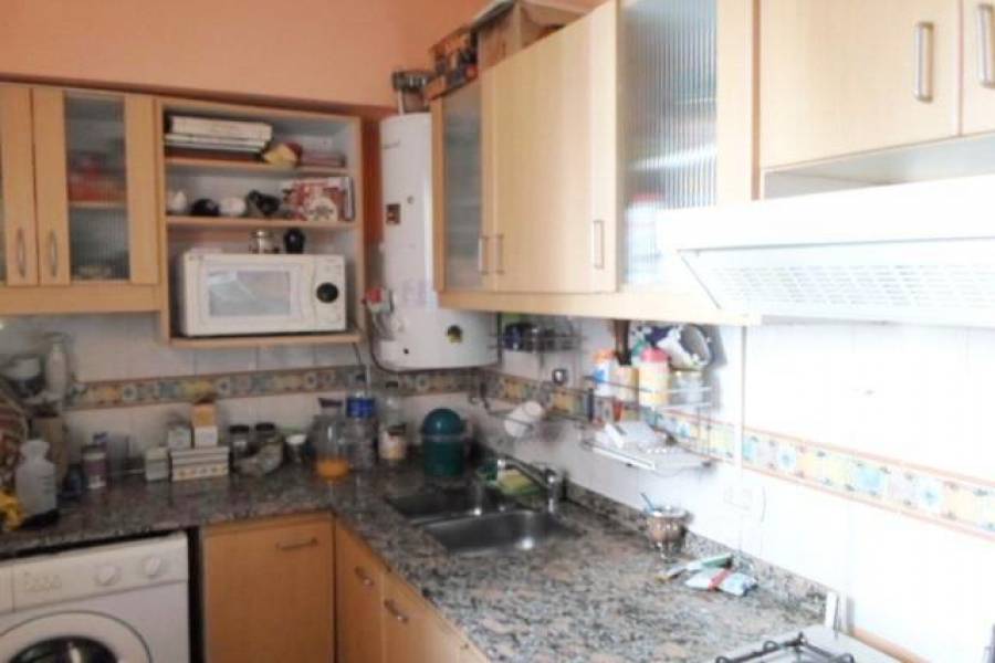 Flores,Capital Federal,Argentina,2 Bedrooms Bedrooms,1 BañoBathrooms,Apartamentos,CURAPALIGUE,6779