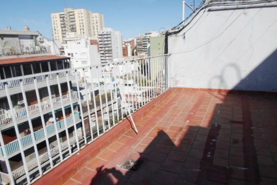 Flores,Capital Federal,Argentina,2 Bedrooms Bedrooms,1 BañoBathrooms,Apartamentos,CURAPALIGUE,6779