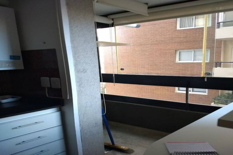 Olivos,Buenos Aires,Argentina,2 Bedrooms Bedrooms,1 BañoBathrooms,Apartamentos,alberdi ,6889