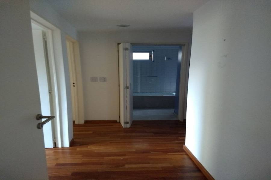 Olivos,Buenos Aires,Argentina,2 Bedrooms Bedrooms,1 BañoBathrooms,Apartamentos,alberdi ,6889