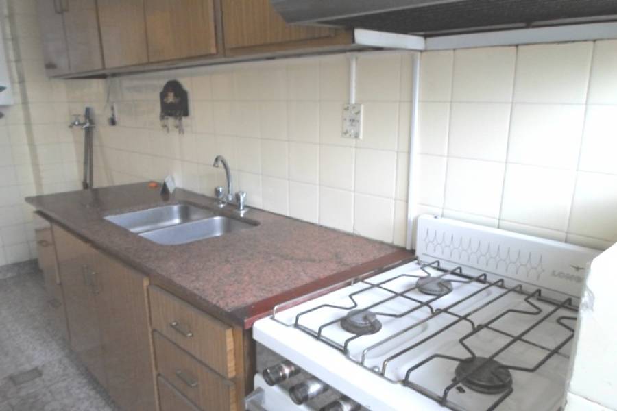 Flores,Capital Federal,Argentina,2 Bedrooms Bedrooms,1 BañoBathrooms,Apartamentos,YERBAL,6909