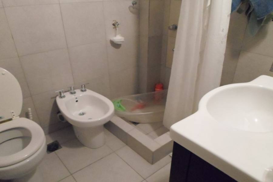 La Paternal,Capital Federal,Argentina,2 Bedrooms Bedrooms,1 BañoBathrooms,Apartamentos,JUAN B JUSTO,6911