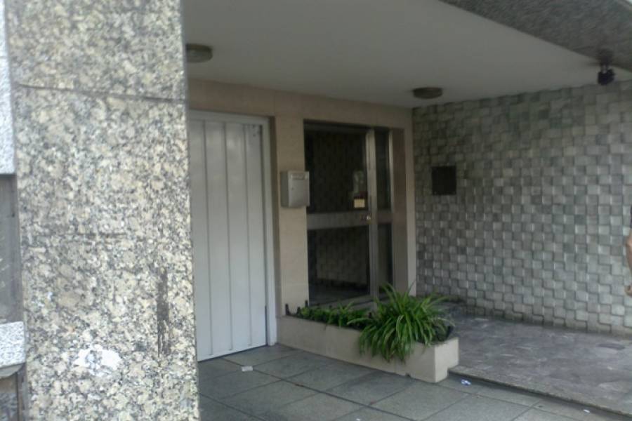 Flores,Capital Federal,Argentina,2 Bedrooms Bedrooms,1 BañoBathrooms,Apartamentos,RIVADAVIA,6919