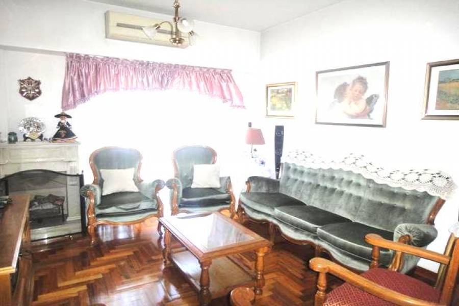 Flores,Capital Federal,Argentina,2 Bedrooms Bedrooms,1 BañoBathrooms,Apartamentos,REMEDIOS,6923