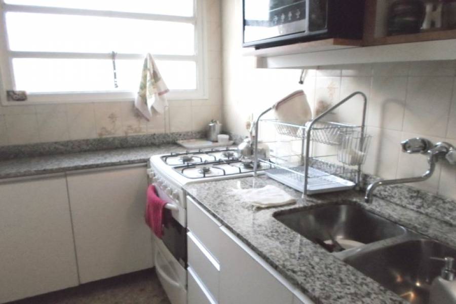 Flores,Capital Federal,Argentina,2 Bedrooms Bedrooms,1 BañoBathrooms,Apartamentos,BONIFACIO,6932