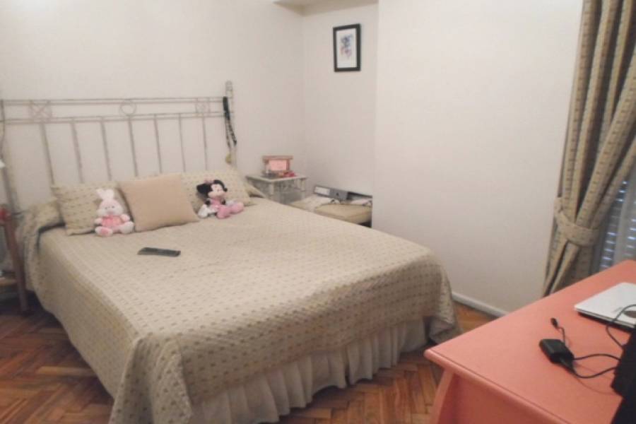 Flores,Capital Federal,Argentina,2 Bedrooms Bedrooms,1 BañoBathrooms,Apartamentos,BONIFACIO,6932