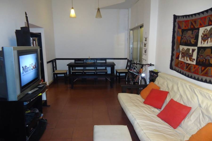 Balvanera,Capital Federal,Argentina,2 Bedrooms Bedrooms,1 BañoBathrooms,Apartamentos,RIVADAVIA,6939