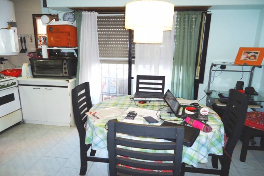 Balvanera,Capital Federal,Argentina,2 Bedrooms Bedrooms,1 BañoBathrooms,Apartamentos,MEXICO,6940