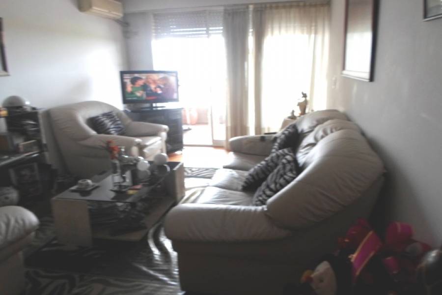 Parque Avellaneda,Capital Federal,Argentina,2 Bedrooms Bedrooms,1 BañoBathrooms,Apartamentos,DIRECTORIO,6956