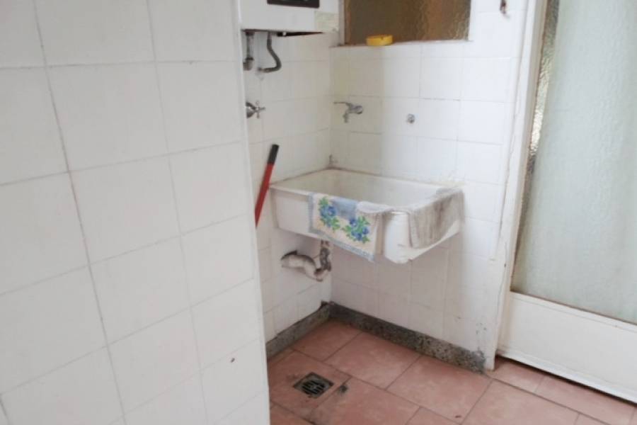 Balvanera,Capital Federal,Argentina,2 Bedrooms Bedrooms,1 BañoBathrooms,Apartamentos,AYACUCHO,6975