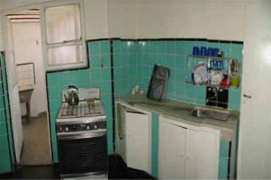 Flores,Capital Federal,Argentina,2 Bedrooms Bedrooms,1 BañoBathrooms,Apartamentos,CURAPALIGUE,6982