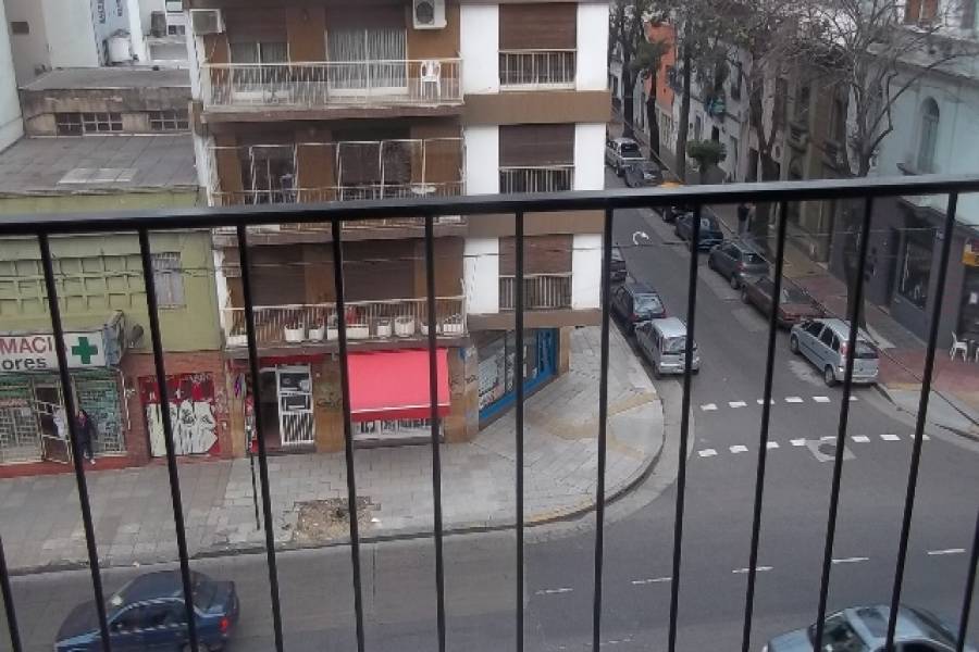 Flores,Capital Federal,Argentina,2 Bedrooms Bedrooms,1 BañoBathrooms,Apartamentos,AVELLANEDA ,6994