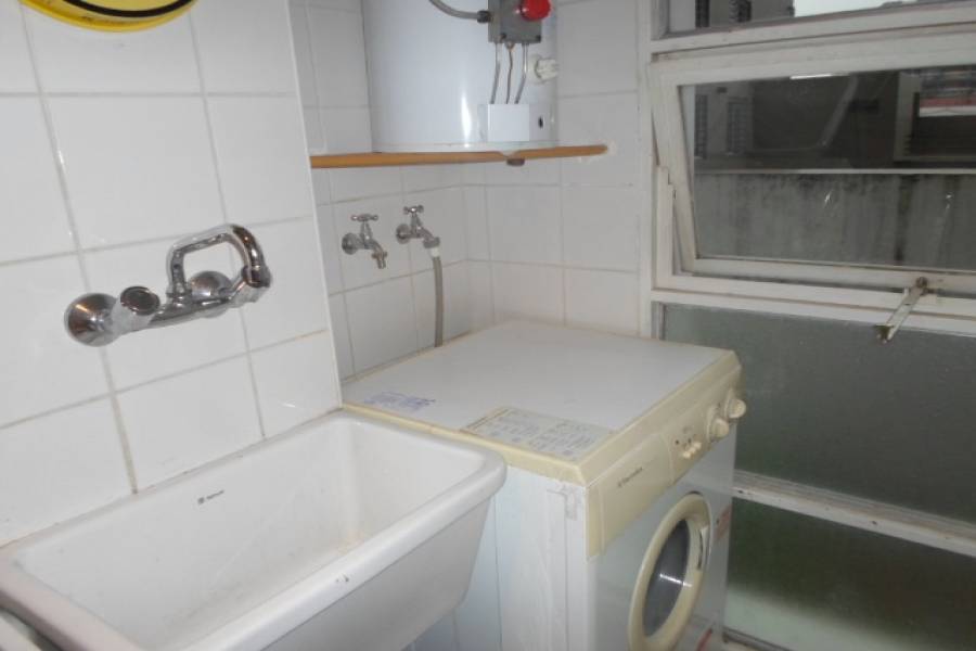 Parque Avellaneda,Capital Federal,Argentina,2 Bedrooms Bedrooms,1 BañoBathrooms,Apartamentos,BRAGADO,7010