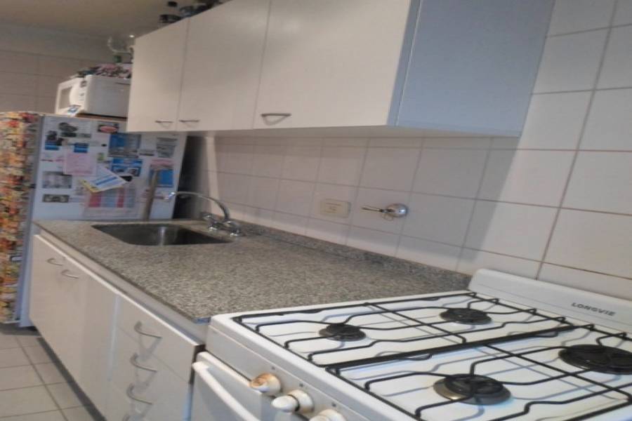 Parque Avellaneda,Capital Federal,Argentina,2 Bedrooms Bedrooms,1 BañoBathrooms,Apartamentos,BRAGADO,7010