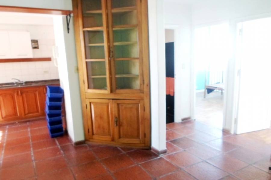 Flores,Capital Federal,Argentina,2 Bedrooms Bedrooms,1 BañoBathrooms,Apartamentos,RAMON FALCON,7012