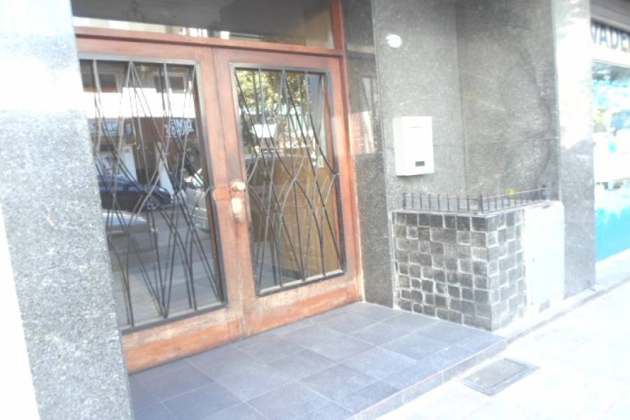 Flores,Capital Federal,Argentina,2 Bedrooms Bedrooms,1 BañoBathrooms,Apartamentos,RAMON FALCON,7012