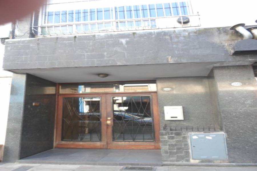 Flores,Capital Federal,Argentina,2 Bedrooms Bedrooms,1 BañoBathrooms,Apartamentos,RAMON FALCON,7012
