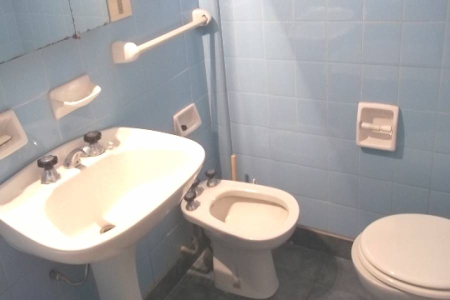 Flores,Capital Federal,Argentina,2 Bedrooms Bedrooms,1 BañoBathrooms,Apartamentos,MEMBRILLAR ,7013