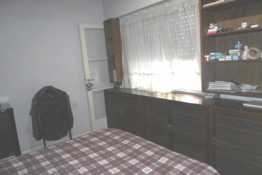 Flores,Capital Federal,Argentina,2 Bedrooms Bedrooms,1 BañoBathrooms,Apartamentos,BIBLBAO,7015