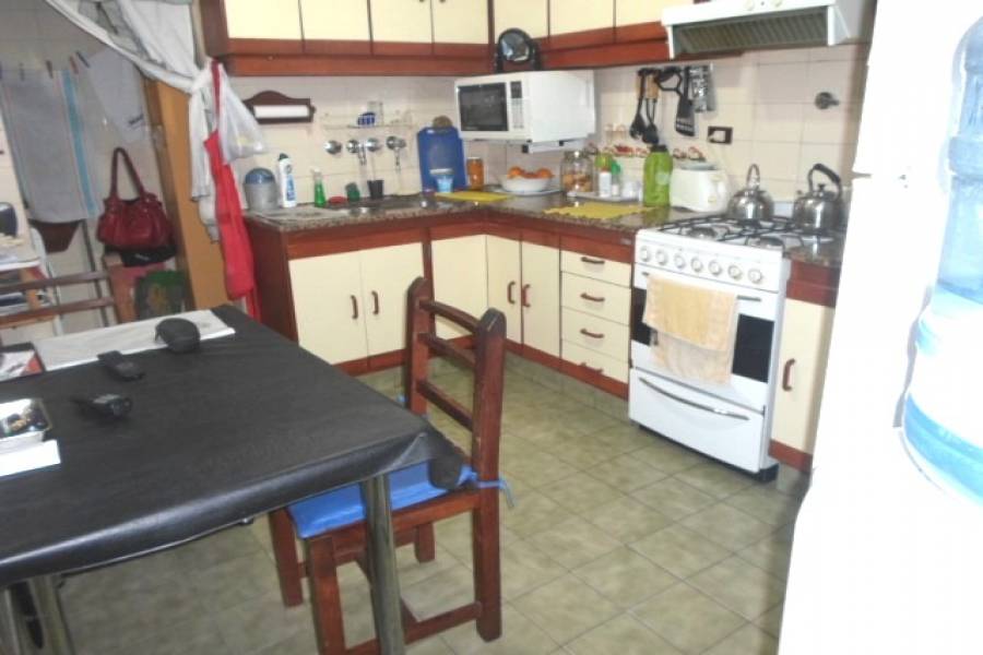 Flores,Capital Federal,Argentina,2 Bedrooms Bedrooms,1 BañoBathrooms,Apartamentos,BIBLBAO,7015
